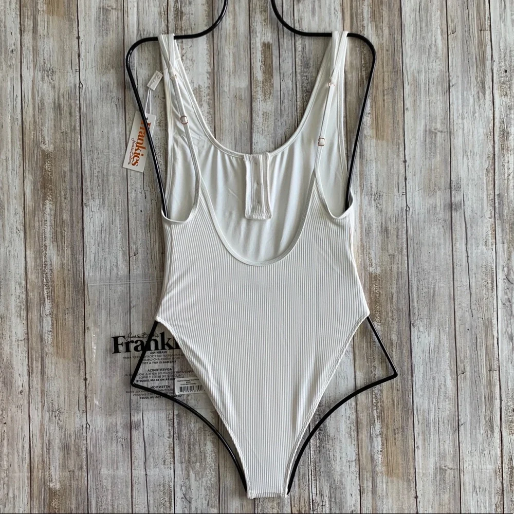 frankie’s bikinis